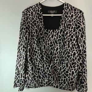 R & M Women’s top, Size 14